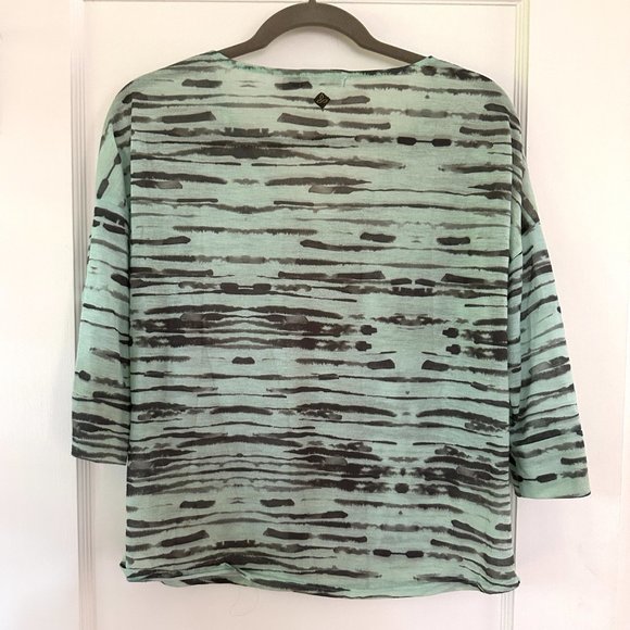 prAna Womens Aleah Top Lightweight Semi Sheer V Neck 3/4 Sleeve - Picture 2 of 4